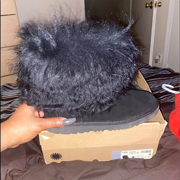 Ugg classic short II fluff - Picture 2 of 8